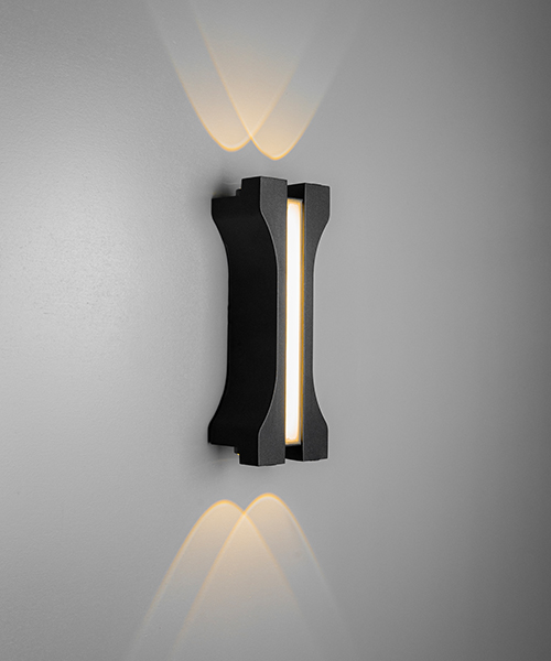 Outdoor Wall Lamp LM-119 Available in Black and Silver