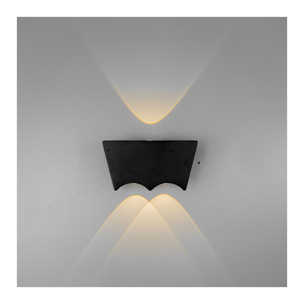 Outdoor Wall Lamp - 3x1W LED - 3000K Warm White