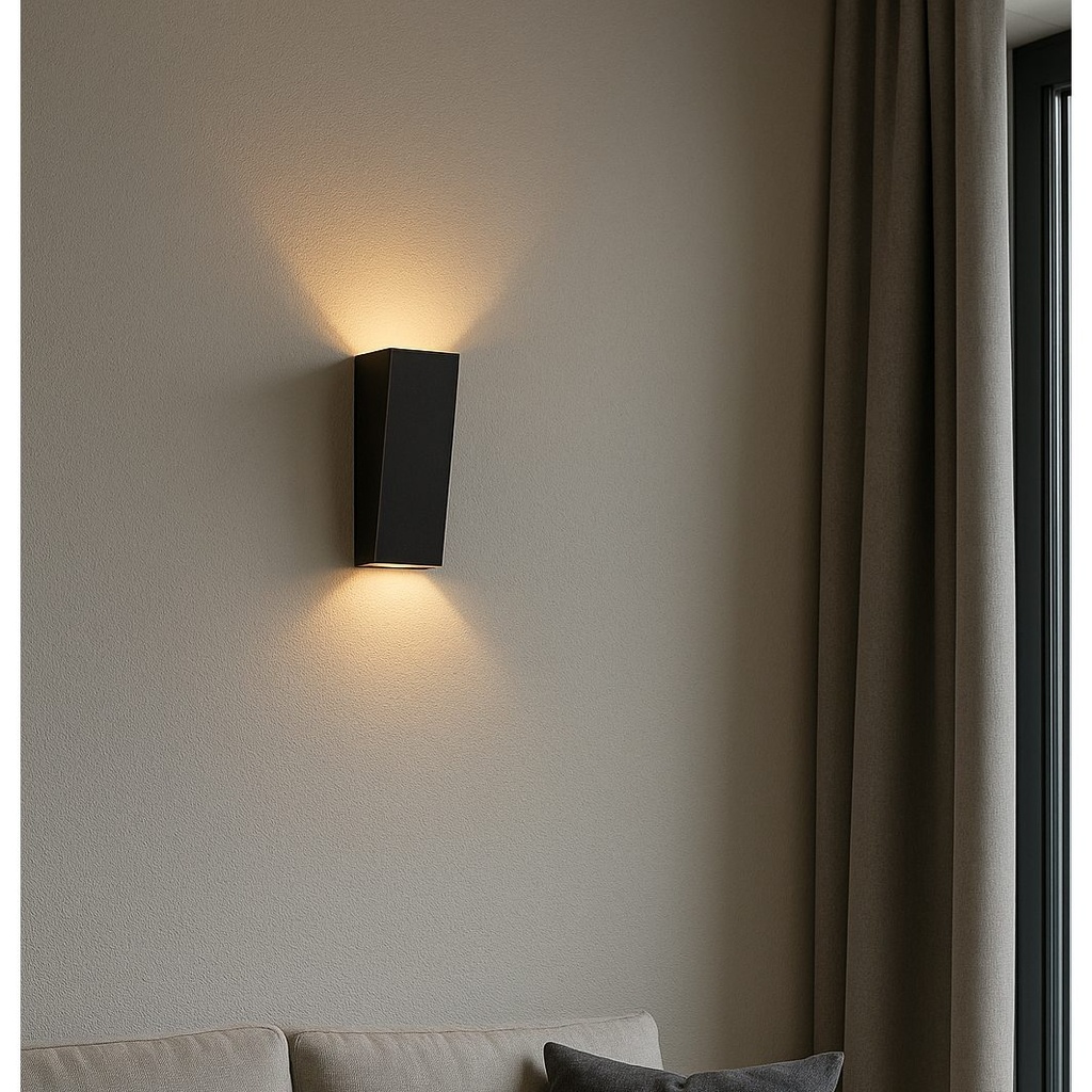 مصباح LED جداري أسود حديث – إضاءة مزدوجة لأعلى وأسفل