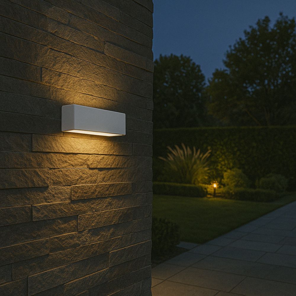 LED Wall Light, LM-9692-1 – 3000K White, Sleek & Contemporary Design